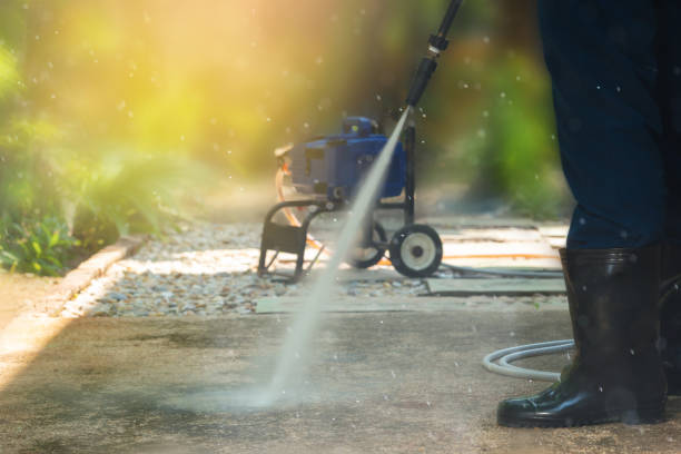 Best Pool Deck Cleaning in Lynchburg, OH